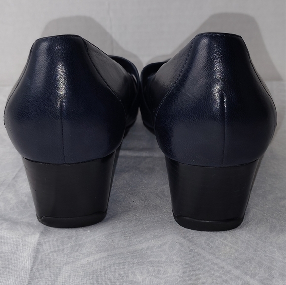 Clark's Everyday Comfort Navy Blue Mary Jane Pumps SZ 6M Office Heels Executive - Picture 11 of 16